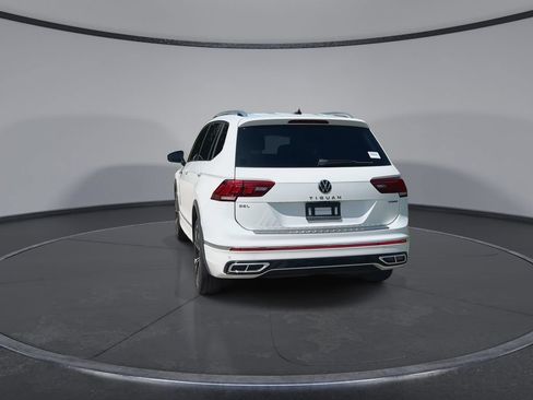 Used 2022 Volkswagen Tiguan SEL R-Line AWD/4WD image 7