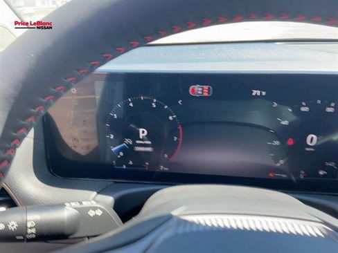New 2026 Nissan Sentra SR w/ SR Premium Package FWD image 12