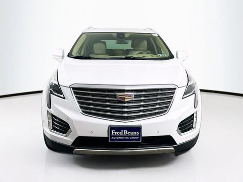 Used 2018 Cadillac XT5 Platinum w/ Driver Assist Package AWD/4WD image 3