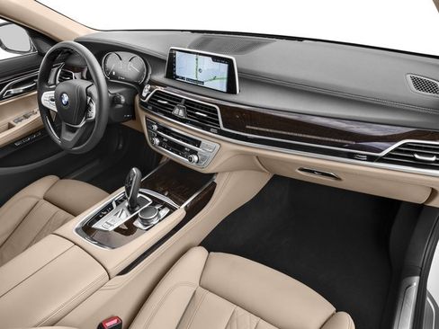 Used 2016 BMW 740i RWD image 15