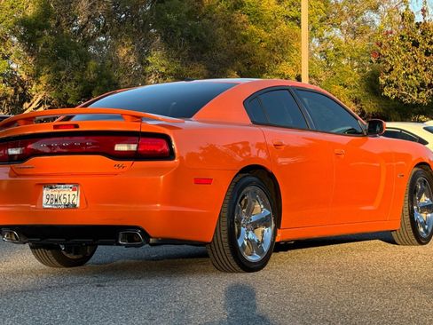 Used 2014 Dodge Charger R/T w/ Wheels & Tunes Group image 4