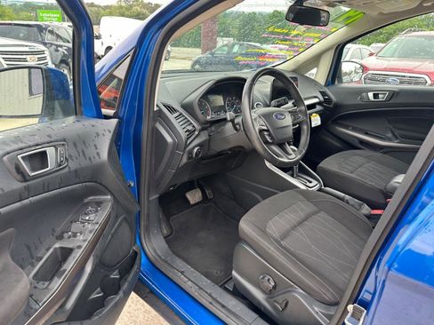 Used 2019 Ford EcoSport SE image 5