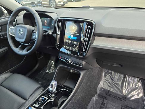 New 2026 Volvo XC40 B5 Plus w/ Protection Package Premier image 10