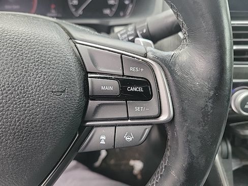 Used 2018 Honda Accord Sport image 18