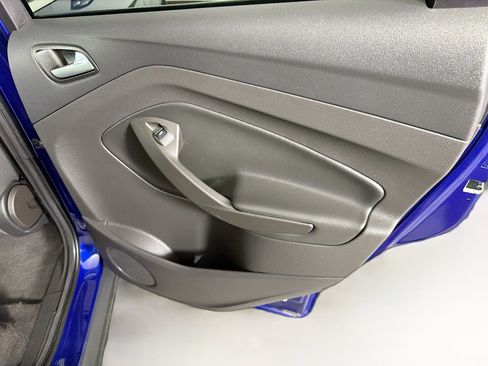 Used 2015 Ford Escape SE FWD image 28
