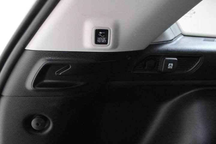 Used 2023 Jeep Grand Cherokee Limited AWD/4WD image 14
