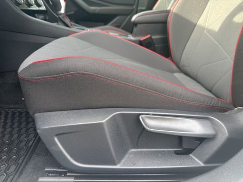 Used 2024 Volkswagen Jetta GLI 40th Anniversary Edition FWD image 10