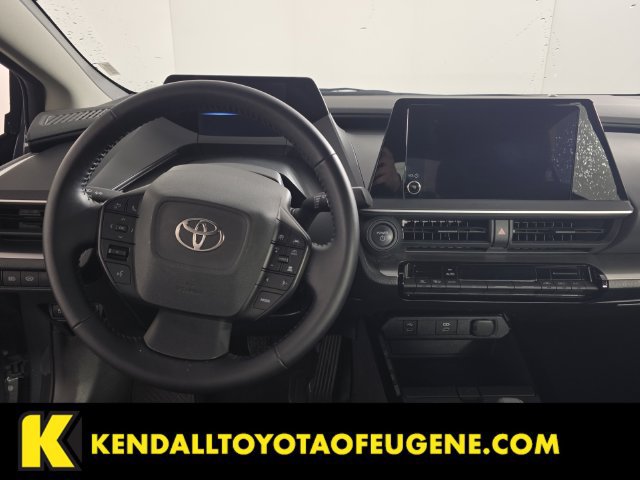 Used 2025 Toyota Prius LE FWD image 12