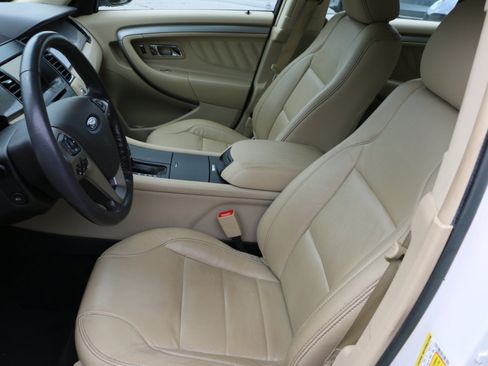 Used 2014 Ford Taurus SEL w/ Equipment Group 201A FWD image 24