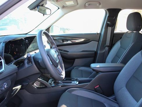 Used 2024 Chevrolet TrailBlazer LS w/ LS Convenience Package image 12
