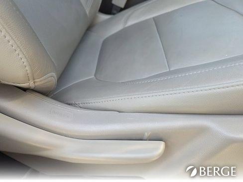 Used 2020 Chevrolet Silverado 1500 LT Trail Boss AWD/4WD image 32