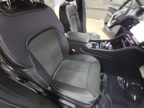 New 2026 Jeep Grand Cherokee Altitude AWD/4WD image 10