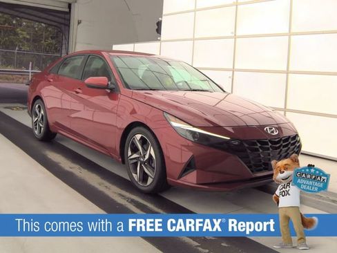 Used 2023 Hyundai Elantra SEL w/ Convenience Package FWD image 2