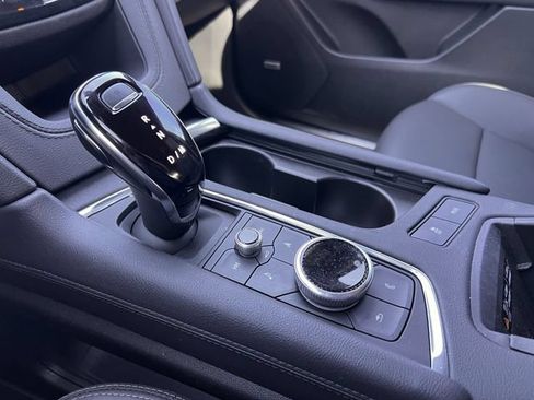 New 2025 Cadillac XT5 Premium Luxury FWD image 17