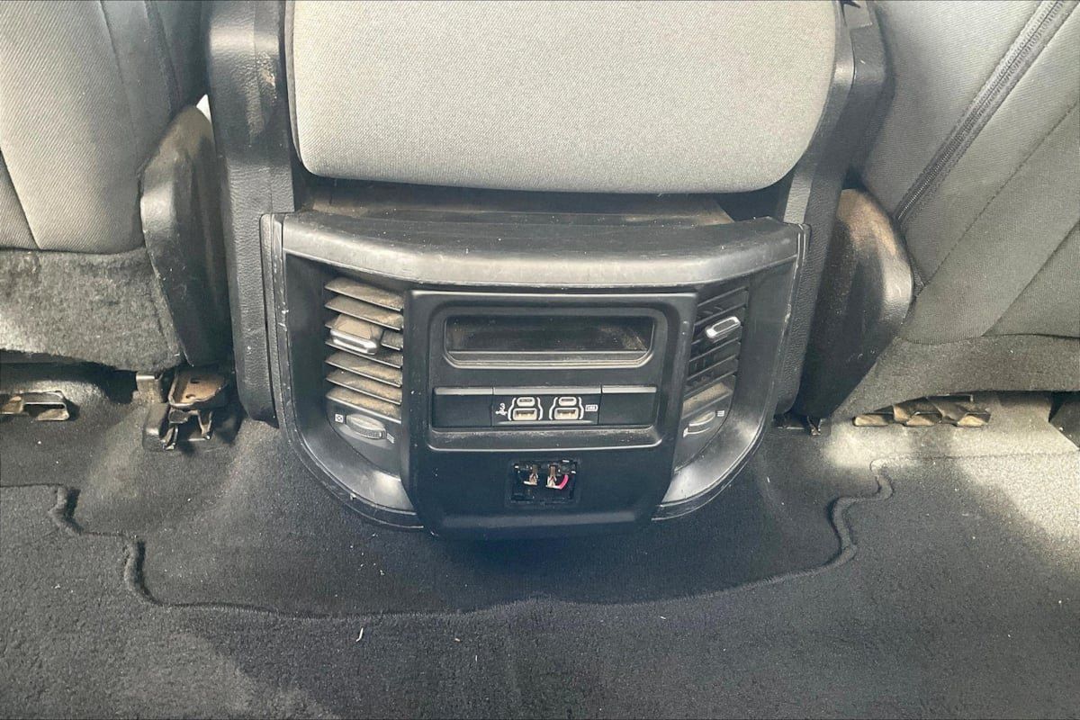 Used 2019 RAM 1500 Big Horn RWD image 32