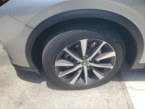 Certified 2025 Acura MDX FWD w/ Technology Package image 4