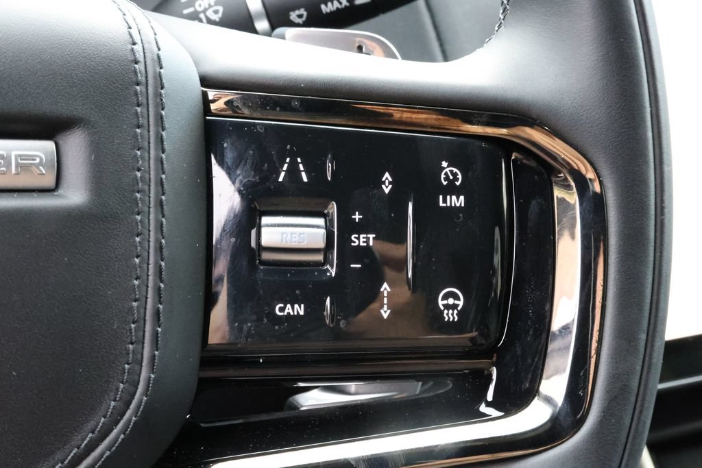 Certified 2026 Land Rover Range Rover Velar Dynamic SE AWD/4WD image 16