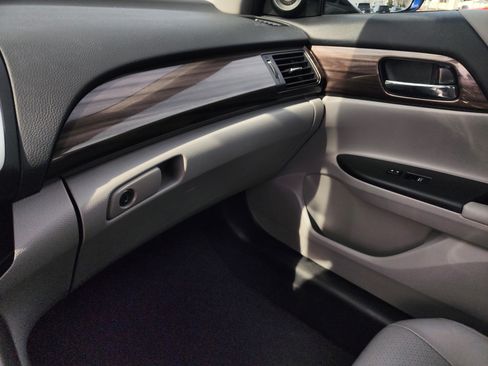 Used 2017 Honda Accord EX-L image 34