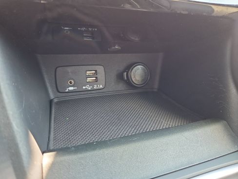 Certified 2023 Subaru Forester Limited AWD/4WD image 45