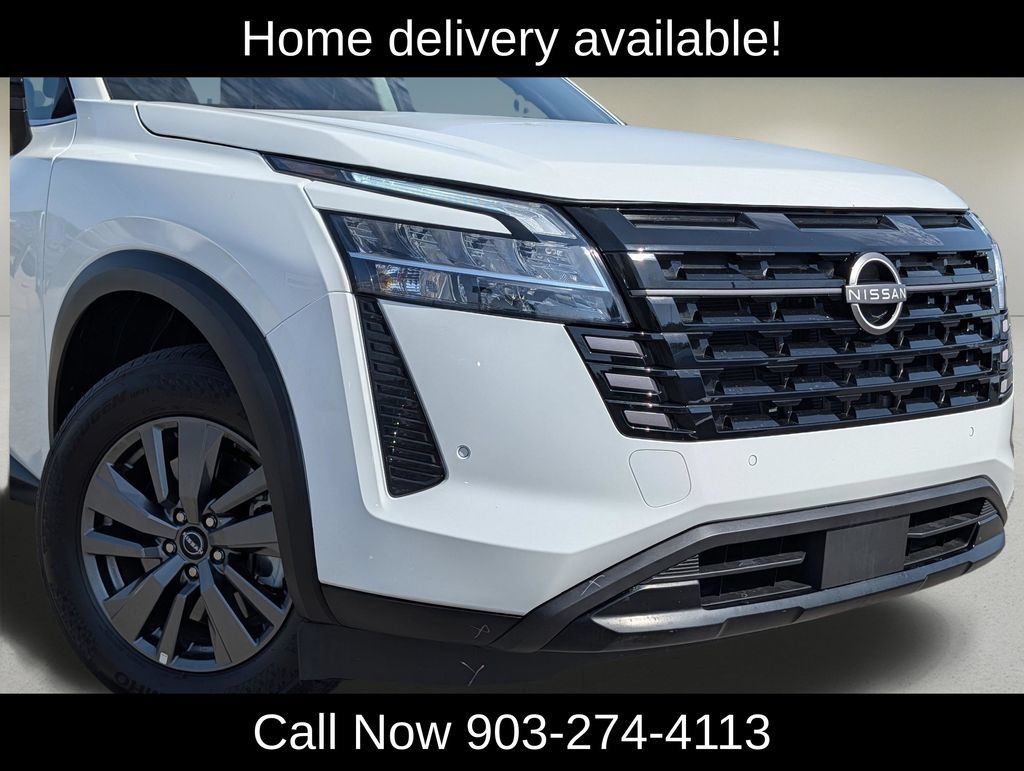 Used 2026 Nissan Pathfinder SV FWD image 11