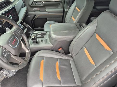 Used 2026 GMC Sierra 1500 AT4 w/ Technology Package AWD/4WD image 19