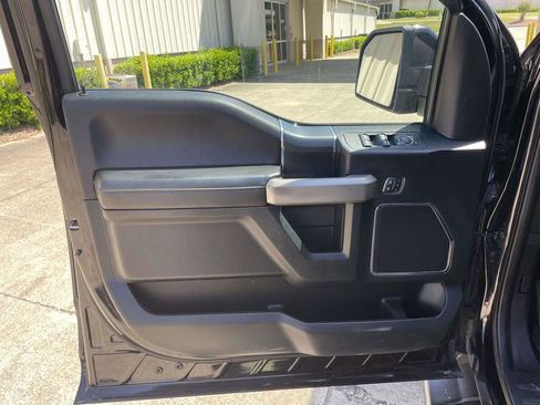 Used 2019 Ford F150 Lariat image 15