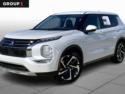 Used 2024 Mitsubishi Outlander SE