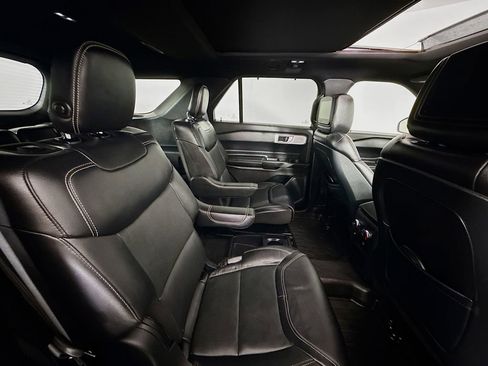 Used 2020 Ford Explorer ST w/ ST Street Pack image 33