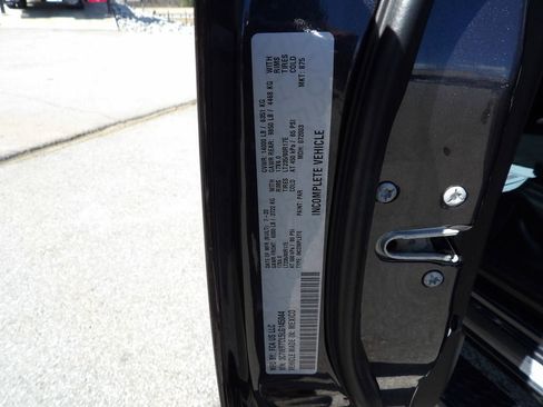 Used 2020 RAM 3500 Tradesman w/ Chrome Appearance Group image 64