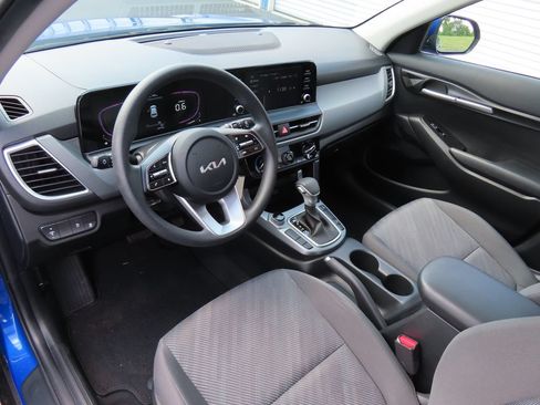 Certified 2024 Kia Seltos LX AWD/4WD image 21