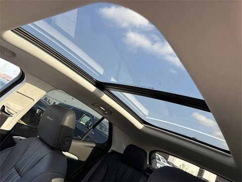 New 2026 Buick Envision Avenir image 22