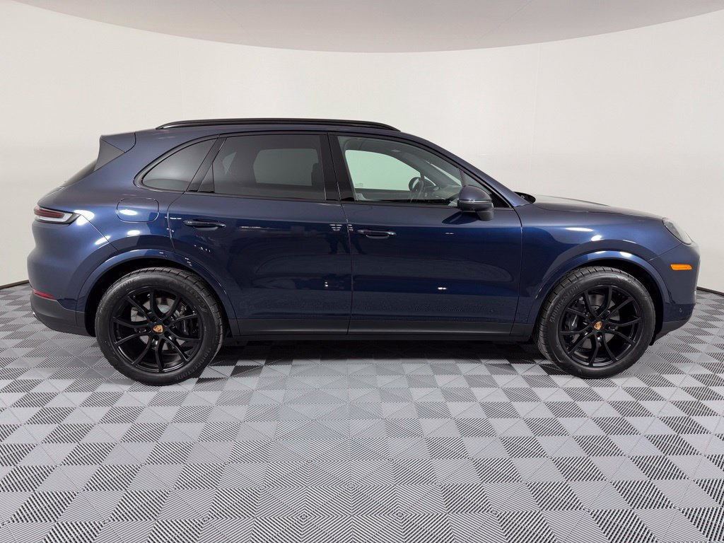Used 2026 Porsche Cayenne AWD/4WD image 12