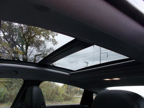 Used 2017 Chevrolet Malibu LT w/ Leather Package image 27