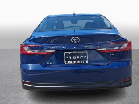 Used 2025 Toyota Camry LE FWD image 5
