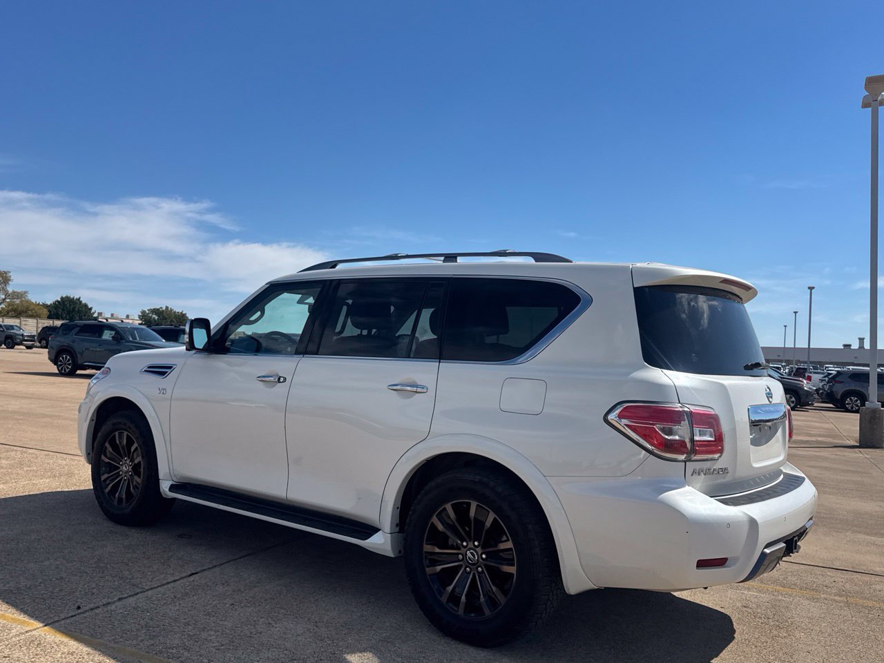 Used 2019 Nissan Armada Platinum w/ Captain's Chairs Package RWD image 17