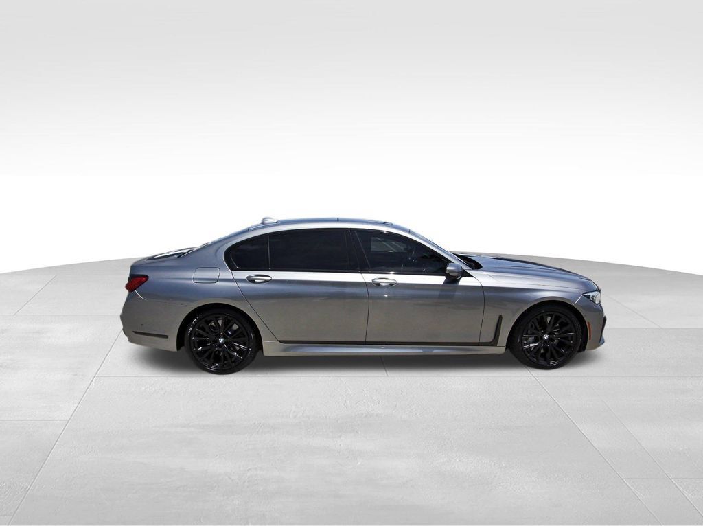 Used 2022 BMW 750i xDrive w/ Executive Package AWD/4WD image 5
