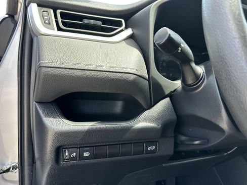 Used 2024 Toyota RAV4 XLE w/ Convenience Package FWD image 29