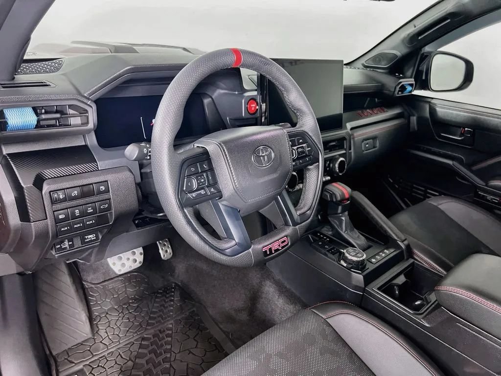 Used 2024 Toyota Tacoma TRD Pro AWD/4WD image 10