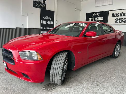 Used 2012 Dodge Charger R/T RWD image 3