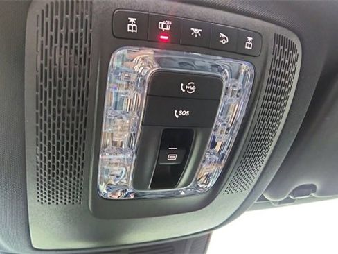 Used 2025 Mercedes-Benz GLS 450 GLS 450 image 59