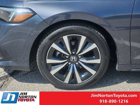 Used 2024 Honda Civic EX-L image 12