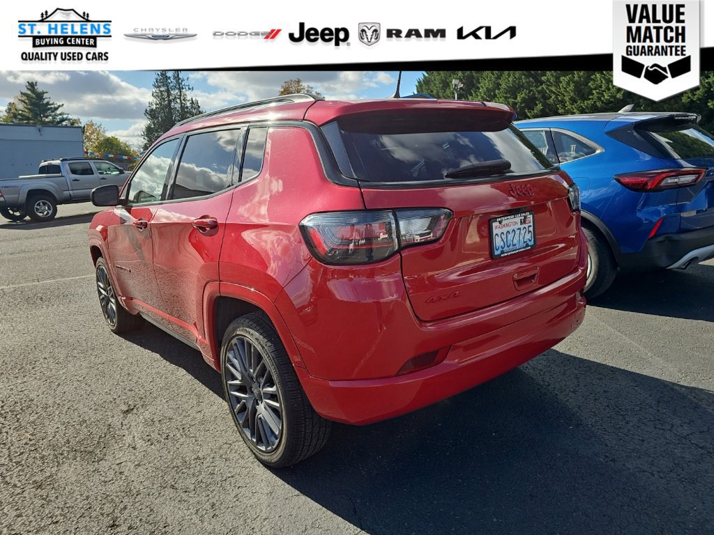 Used 2022 Jeep Compass Limited w/ (RED) Package AWD/4WD image 4