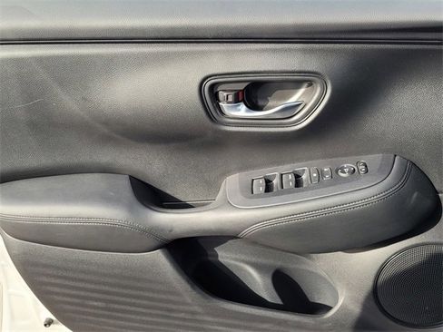 Used 2024 Honda HR-V LX image 15