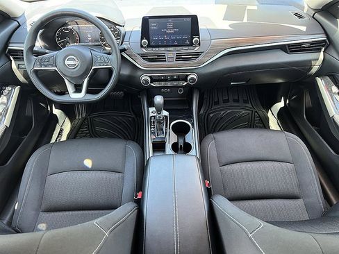 Certified 2023 Nissan Altima 2.5 SV image 18