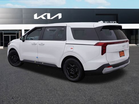 New 2026 Kia Carnival LXS image 5