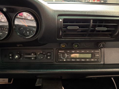 Used 1994 Porsche 911 Carrera 4 image 37