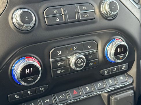 Certified 2022 GMC Sierra 2500 Denali image 22