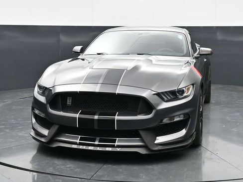 Used 2017 Ford Mustang Shelby GT350 w/ Electronics Package RWD image 2