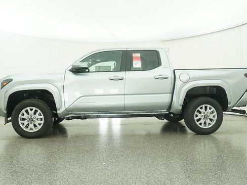 New 2026 Toyota Tacoma SR5 RWD image 9