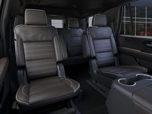 New 2026 GMC Yukon Denali Ultimate AWD/4WD image 10